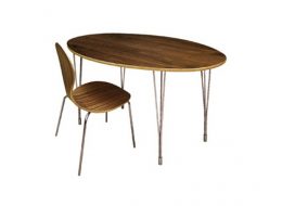 ovāls virtuves galds